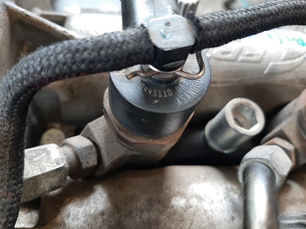 Injector 1.3 0445110083 fiat doblo idea punto lancia musa ypsilon