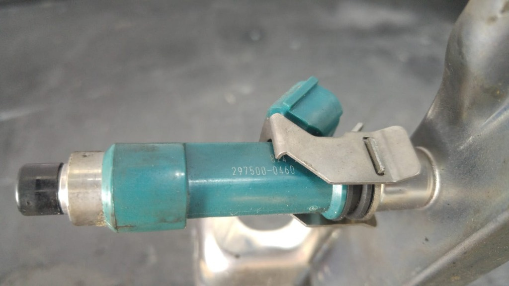 Injector 1.3 b mazda 2 euro 4 297500-0460