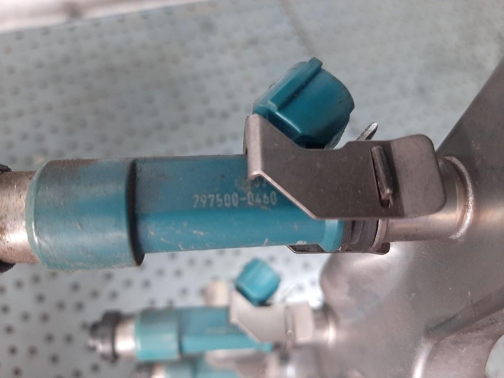Injector 1.3 b mazda 2 euro 4 297500-0460