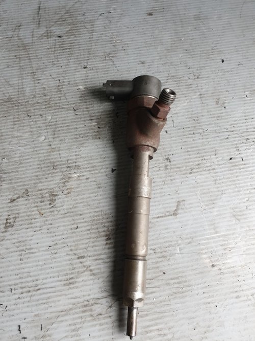 Injector 1.3 d 0445110083 fiat doblo idea punto lancia musa ypsilon 1.3 cdti opel combo corsa c meri...