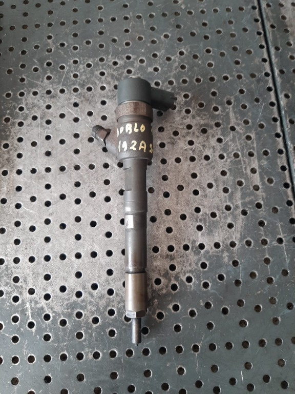 Injector 1.3 d 0445110183 fiat doblo fiorino idea panda punto 500 qubo strada lancia musa