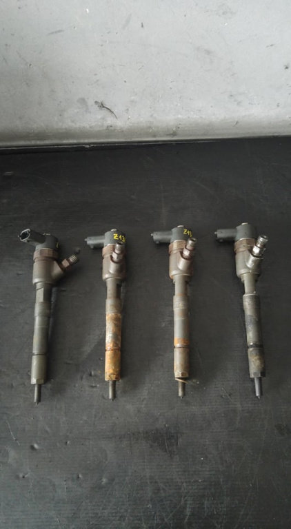 Injector 1.3 d 0445110183 fiat doblo fiorino idea panda punto 500 qubo strada lancia musa ypsilon