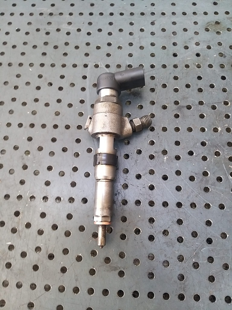 Injector 1.4 tdci ford fiesta 5 jh jd 9654551080