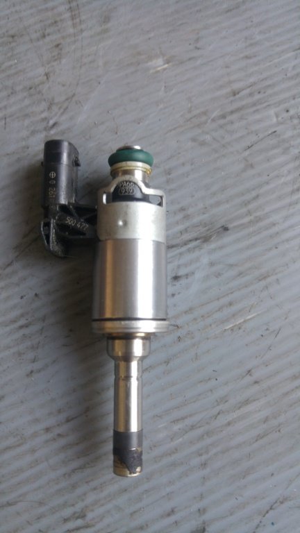 Injector 1.4 tsi 04e906036af vw golf 7 beetle tiguan touran 5t skoda fabia 3 octavia 3 yeti rapid