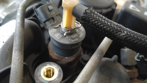 Injector 1.6 d 0445110297 citroen c4 berlingo xsara picasso c5 peugeot 207 peugeot 206 peugeot 307