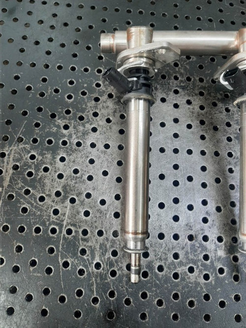 Injector 1.6 t b 270910 mercedes cla a-class w176 b-class w246 0261500397 a2560700187