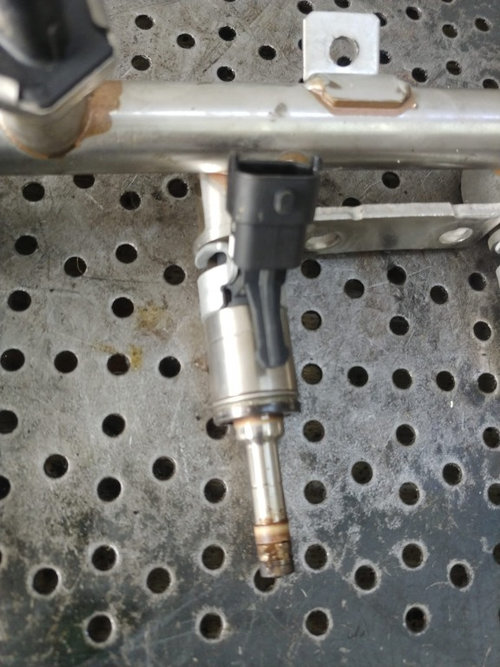 Injector 1.6b 5g06 citroen c5 aircross 0261500432