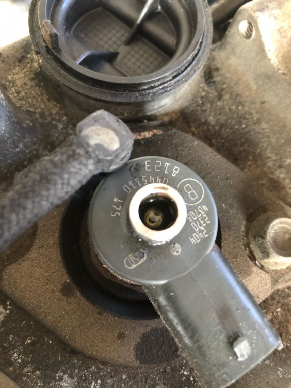 Injector 1.7 cdti z17dth opel astra h corsa c meriva a 0445110175