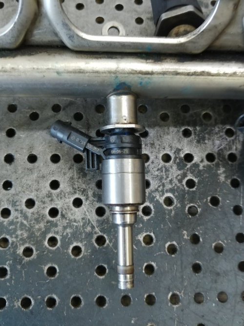 Injector 1.8b audi a4 b8 skoda octavia superb seat altea vw golf 6 passat 06h906036f