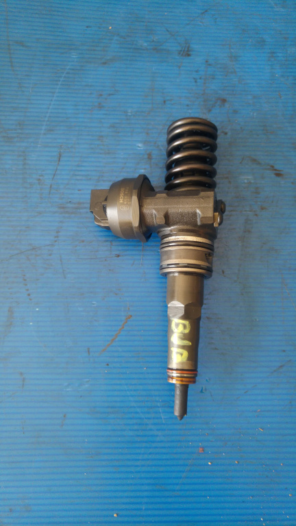Injector 1.9 tdi vw golf 5 0414720215 038130073ag