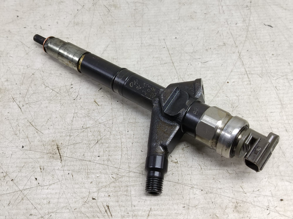Injector 16600eb300 2.5 dci YD25DDti Nissan Pathfinder R51 [2004 - 2010] 2.5 dci YD25DDti