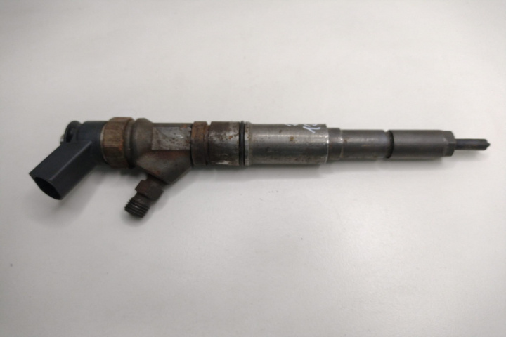 Injector 2.0 D 0445110209 BMW Seria 3 E46 [facelift] [2001 - 2006]