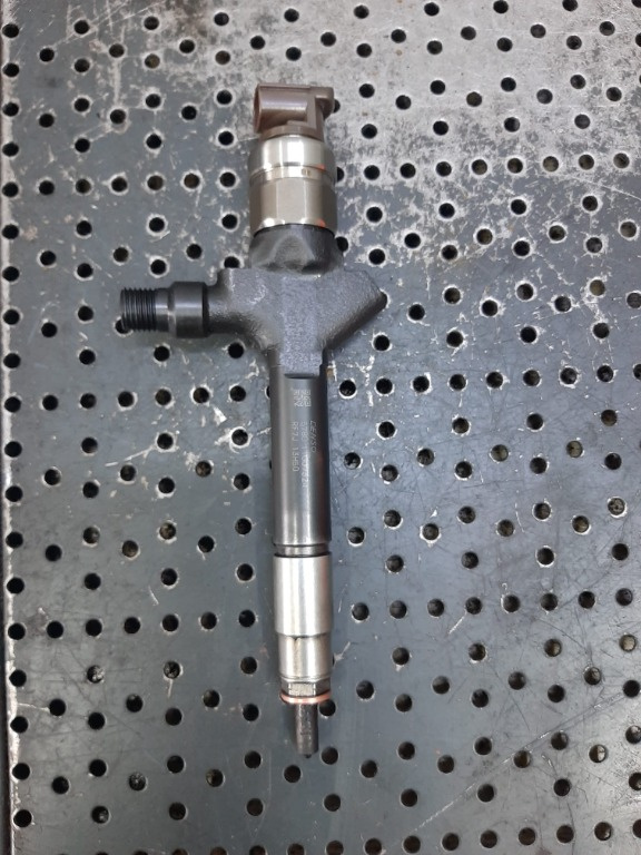 Injector 2.0 di rf7j mazda 6 143 cp rf7j13h50
