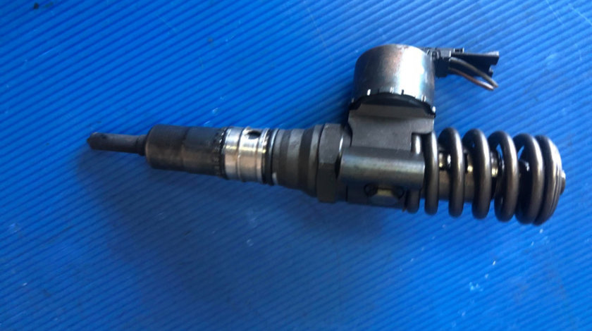 Injector 2.0 tdi audi a3 8p a4 b7 vw golf 5 0414720404 03g130078g