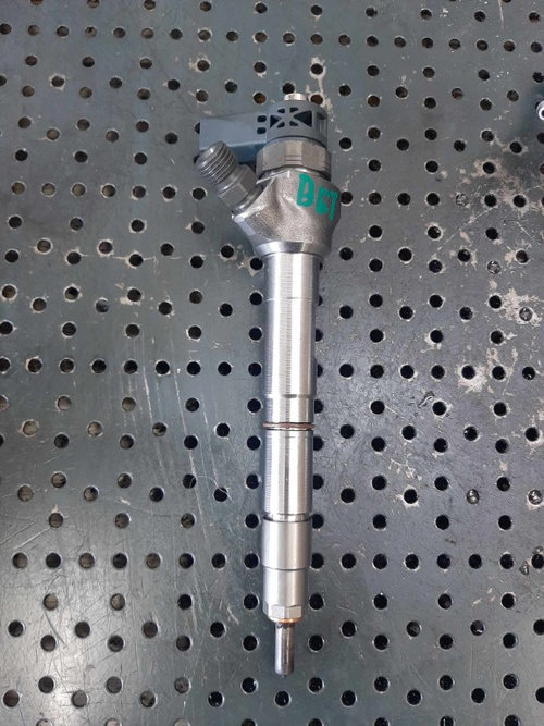 Injector 2.0 tdi audi q5 q3 8u a3 8v a4 b8 a5 skoda octavia 3 vw golf 7 touran 0445110471 04l130277a...