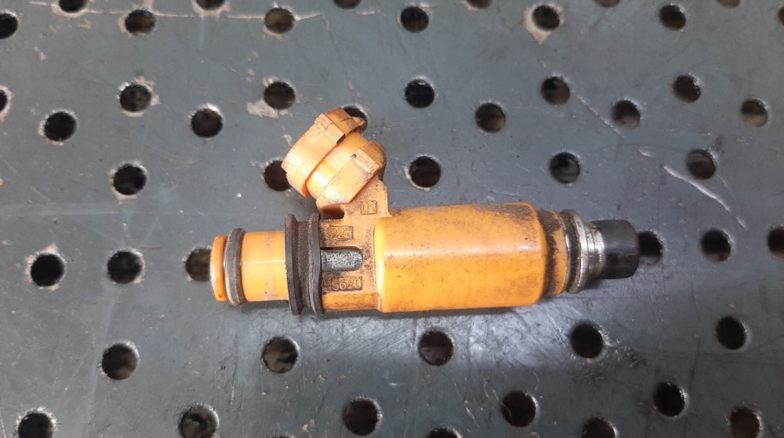 Injector 2.0b ej20 subaru forester