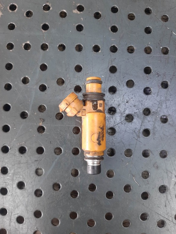 Injector 2.0b ej20 subaru forester