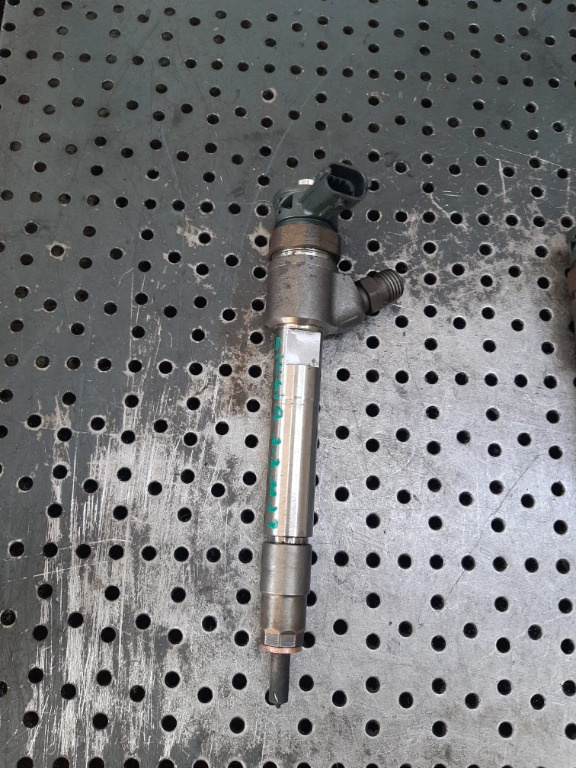 Injector 2.2 d alfa romeo giulia stelvio 0445110674