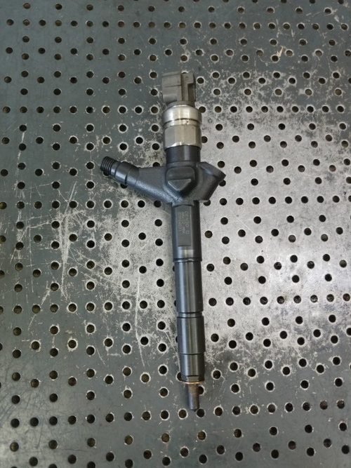 Injector 2.2dci yd22 nissan x-trail t30 aw402aw4