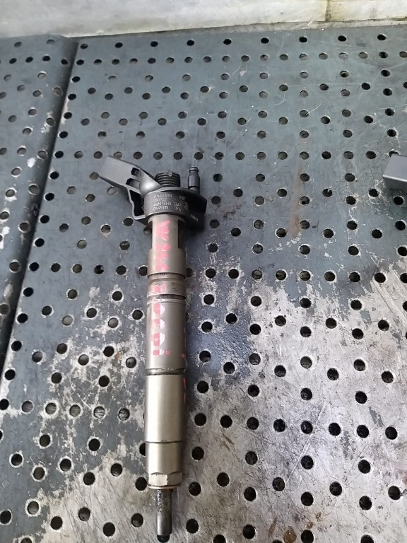 Injector 3.0 cdi mercedes r class w251 a6420701987 0445115076
