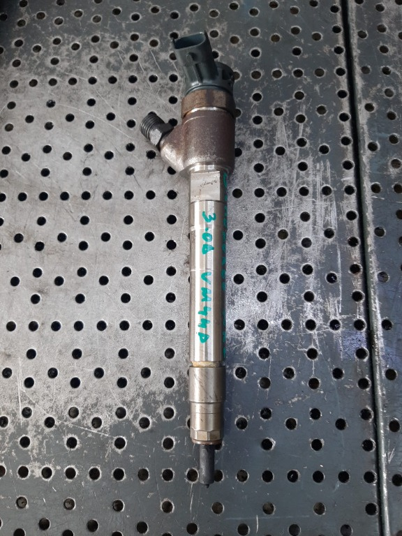 Injector 3.0 crd vm44d jeep grand cherokee 4 wk wk2 2012 0445110523 35062015f