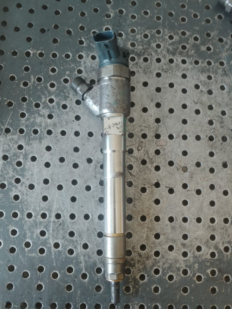 Injector 3.0 d m16164d maseati levante 0445110523 35062015f