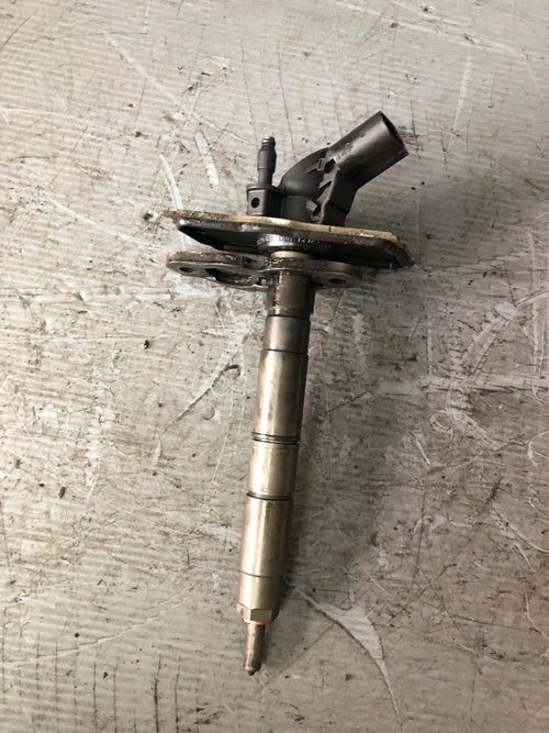 Injector 3.0 tdi bkn audi a6 c6 a4 b7 0445115037 059130277ab