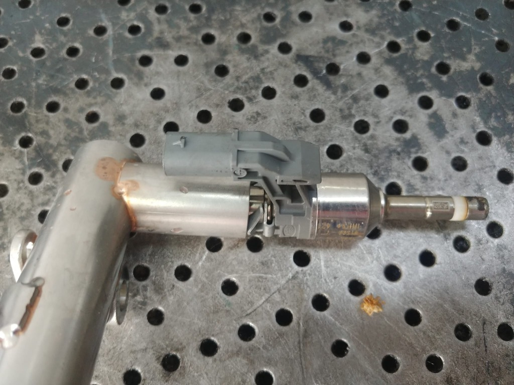 Injector 46337540 1.3b hybrid jeep compass 2