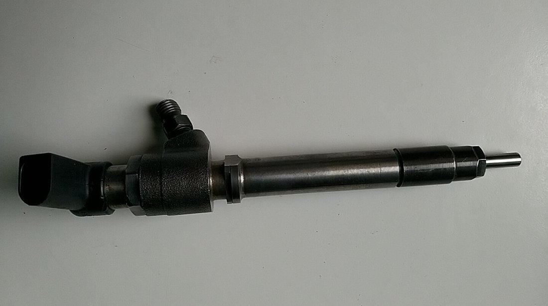 Injector 4H2Q9K546AF LR006495 LR008836 Land Rover 2.7 TD 4X4 / Range Rover LS 2.7 D 4X4