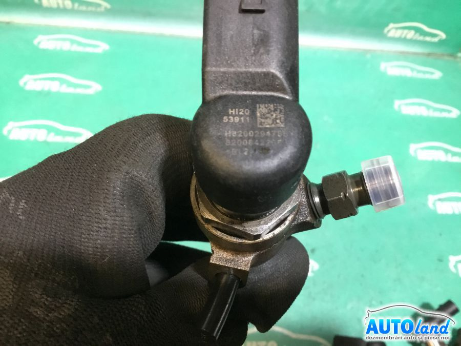Injector 8200294788 1.5 DCI E4 Probat Renault MEGANE III Hatchback BZ0/1 2008