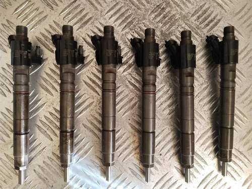 Injector 9X2Q-9K546-DB Jaguar XJ 3.0 D V6 cod motor 306DT an fab. 2009 - 2019