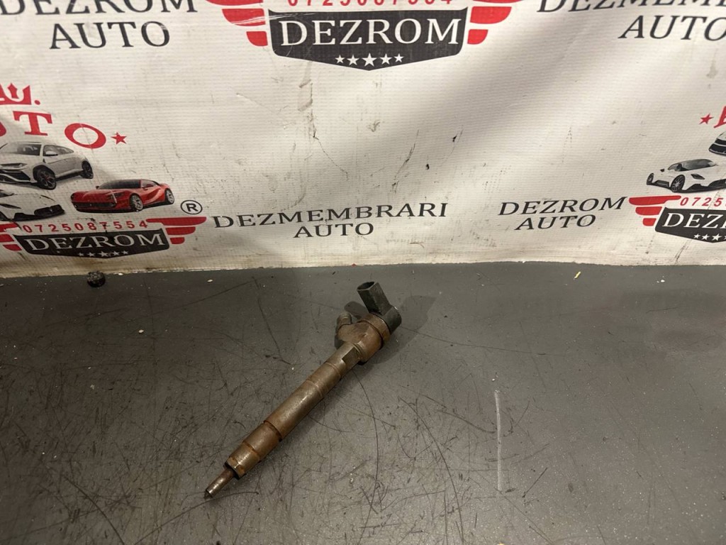 Injector A6110701487 Mercedes Benz Sprinter 2-T Platforma (W901, W902) 2.2 CDI 156 cai OM 612.981
