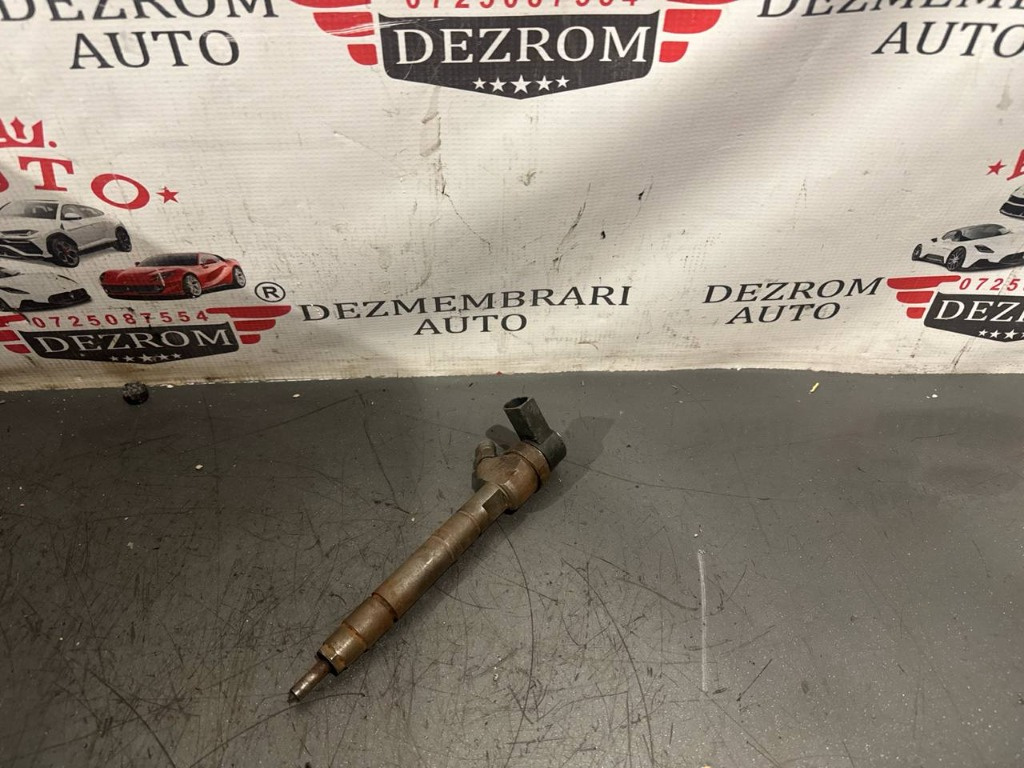 Injector A6110701487 Mercedes Benz Sprinter 4-T Van (W904) 2.2 CDI 4x4 156 cai OM 612.981