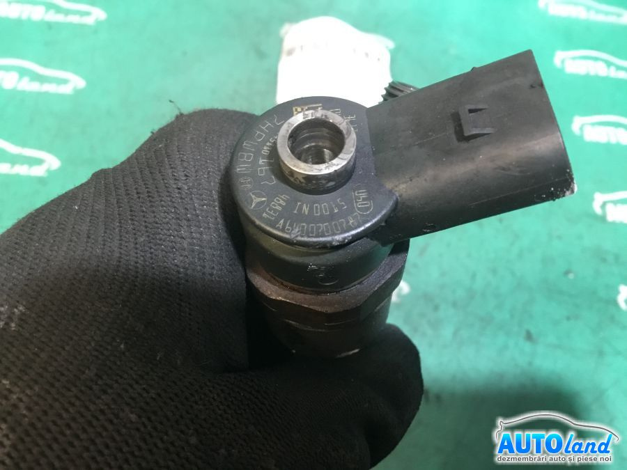 Injector A6400700787 1.5 CDI / Mitsubishi Colt IV 1.5 Di-d Smart FORFOUR 2004