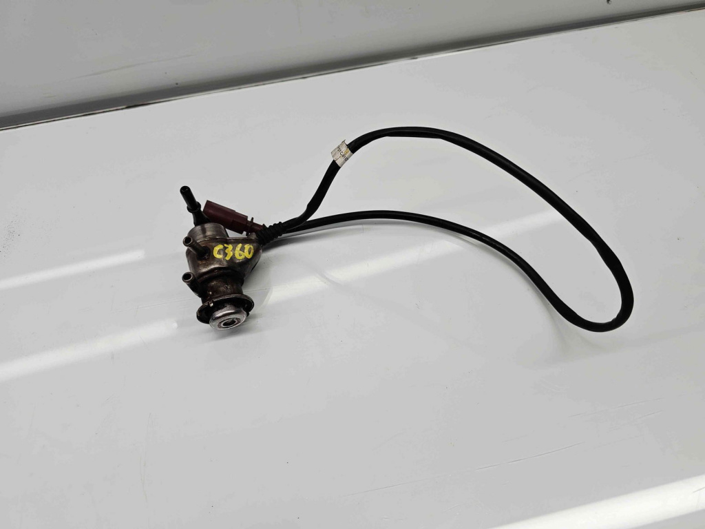 Injector Adblue AUDI A6 (4G5, C7) [Fabr 2011-2017] 04L131113S 2.0 TDI DETA 140KW / 190CP