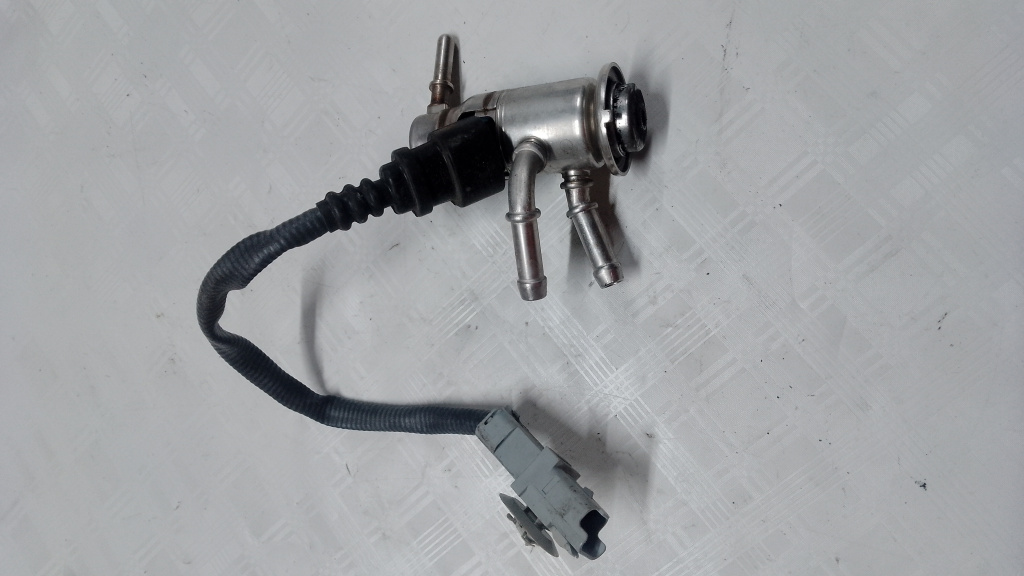INJECTOR ADBLUE Dacia Duster 1.5 Motorina 2019, 208995377R