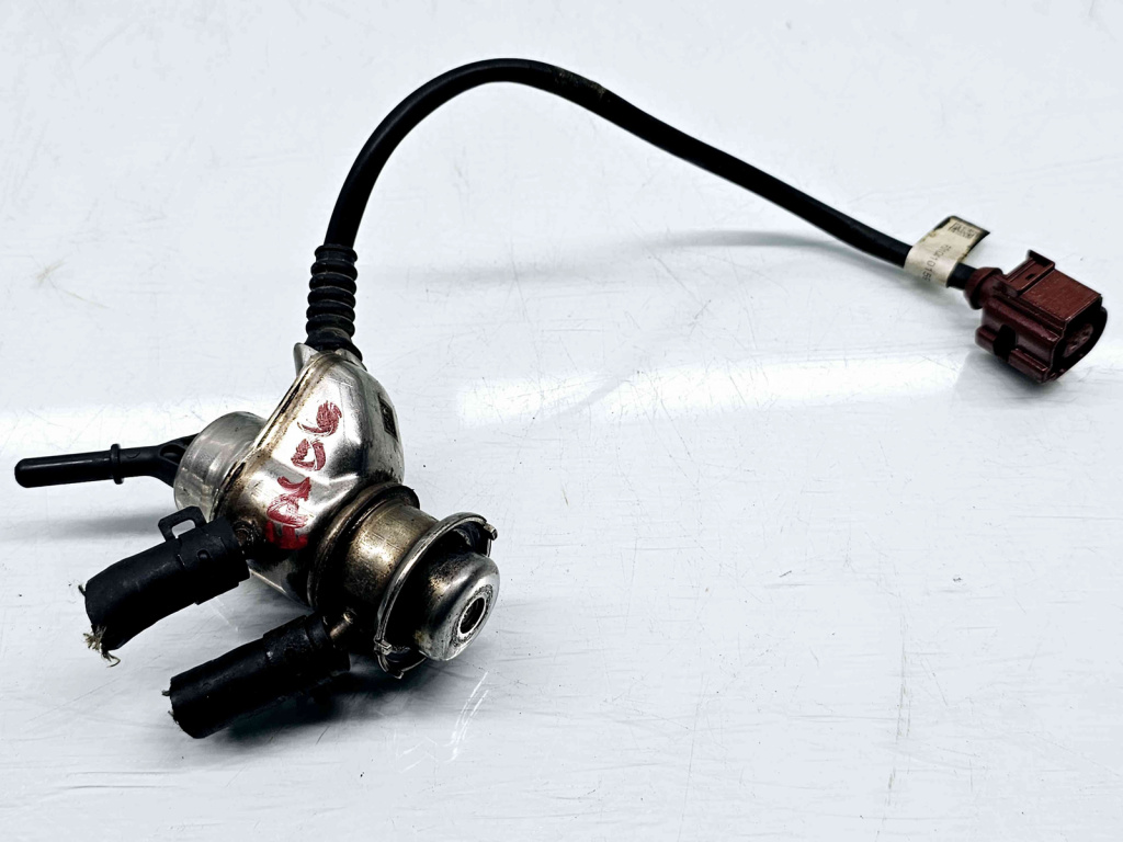 Injector Adblue Volkswagen Caddy IV Van (SAA, SAH) [Fabr 2015-2024] 04L131113R/ 0444025047 2.0 TDI DFSF 55KW / 75CP 2.0 TDI DFSF 55KW / 75CP