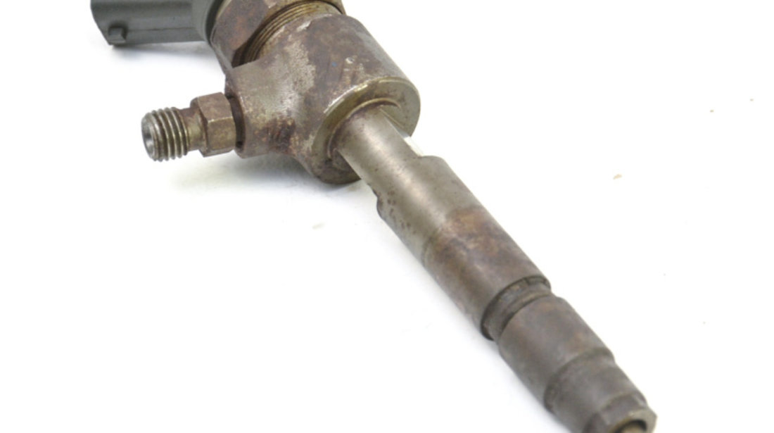 Injector Alfa Romeo 156 (932) 1997 - 2006 Motorina 0445110119