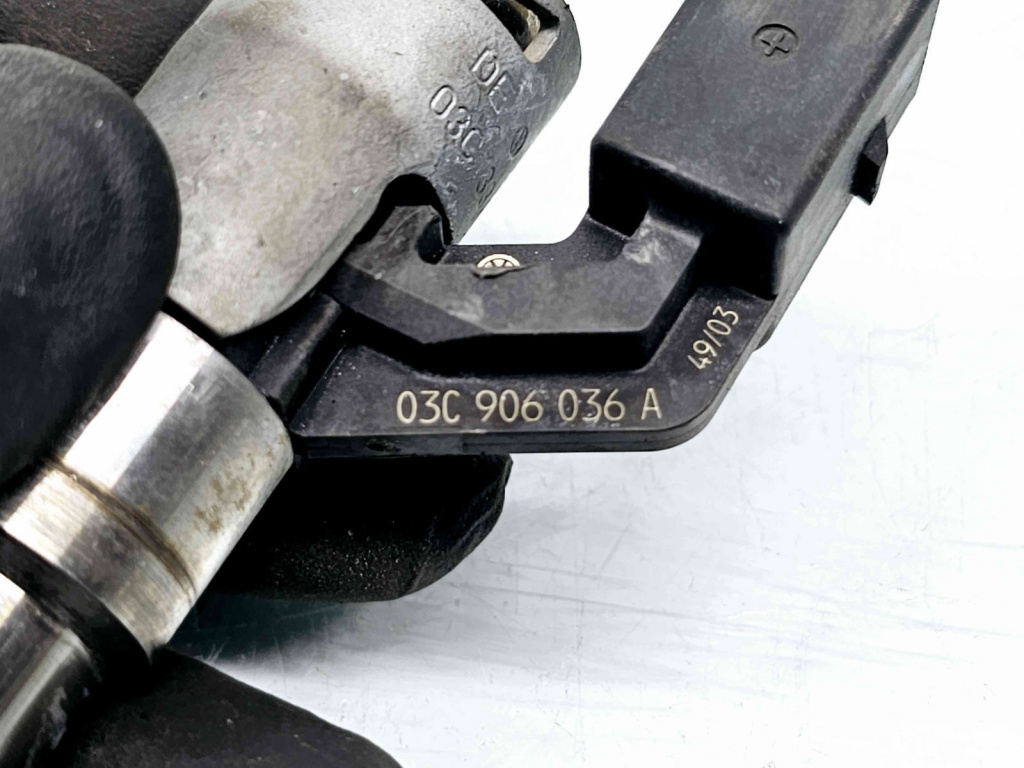 Injector AUDI A3 (8P1) [Fabr 2003-2012] 03C906036A 1.6 Benz BAG 85KW / 115CP