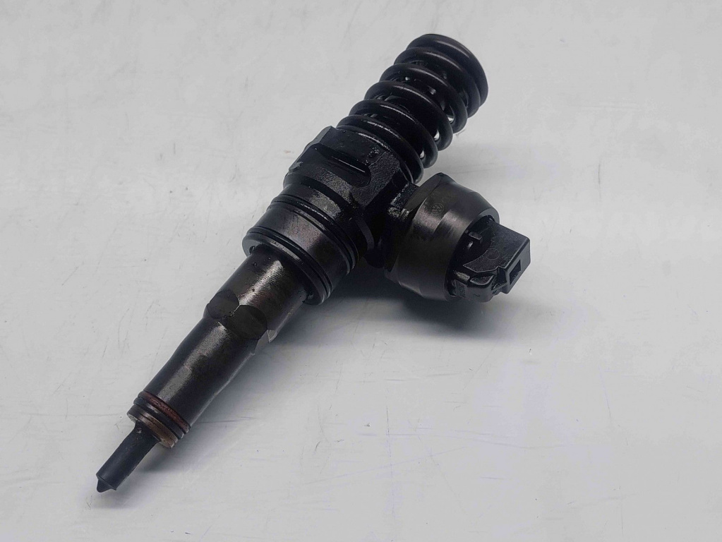 Injector Audi A3 Sportback (8PA) [Fabr 2004-2013] 038130073AG 1.9 TDI BLS 77KW / 105CP