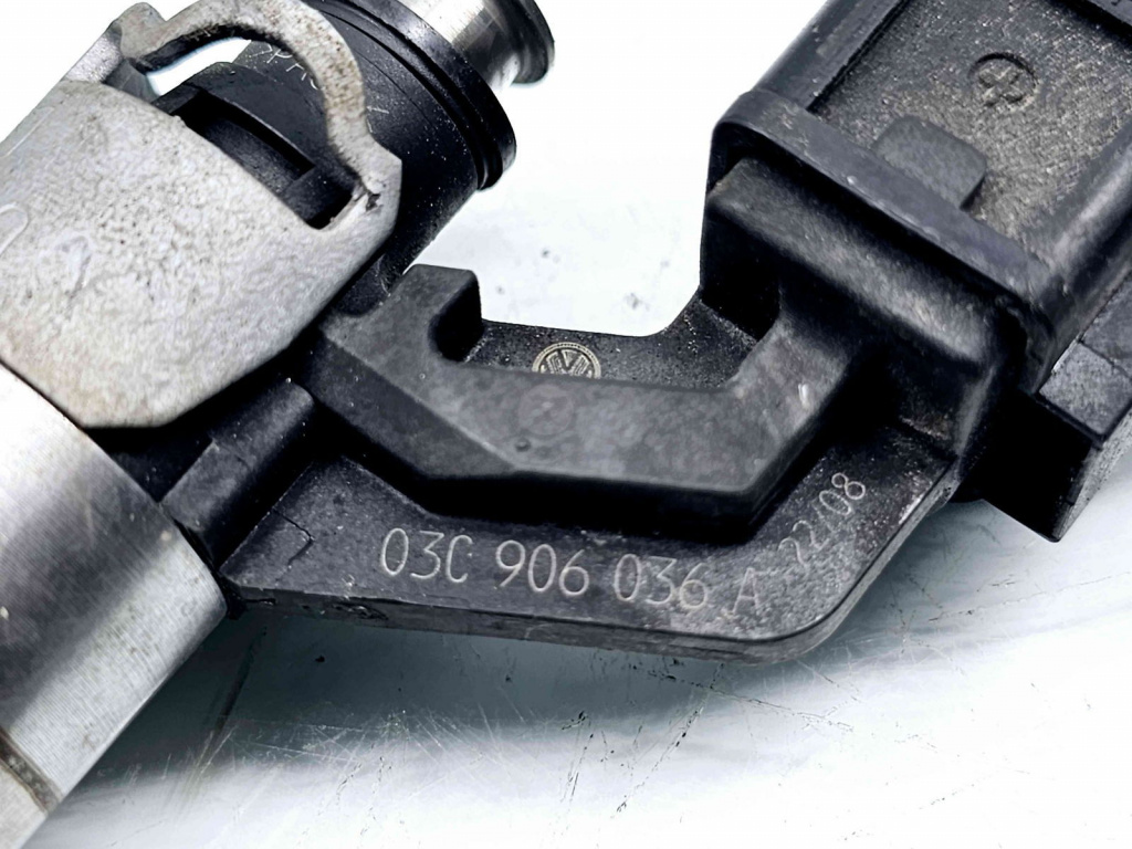 Injector AUDI A3 Sportback (8PA) [Fabr 2004-2013] 03C906036A 1.6 Benz BLF 85KW / 115CP