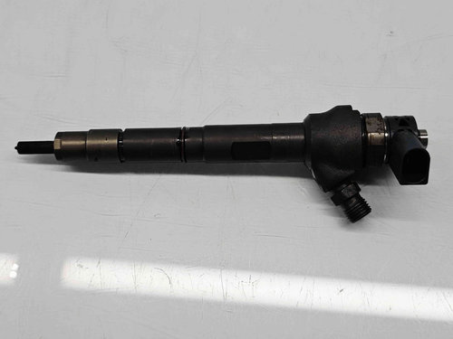 Injector Audi A3 Sportback (8VA) Hatchback [Fabr 2012-2020] 04L130277AK 2.0 TDI CRBC 110KW / 150CP
