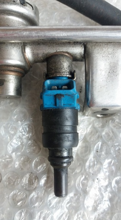Injector audi a4 b5 a6 1.8b 058133551f 058133681b
