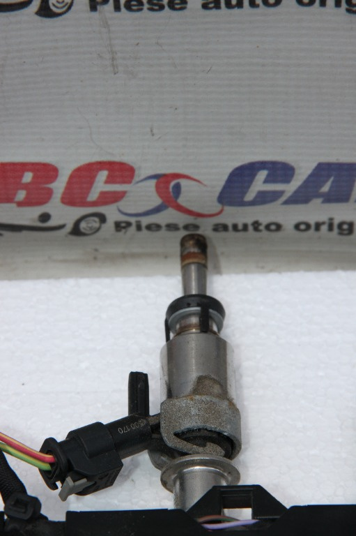 Injector Audi A4 B9 8W 2015-prezent 2.0 TFSI cod: 06J133036B
