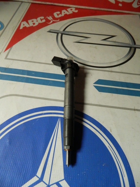Injector Audi A5 cod: 057130277AG