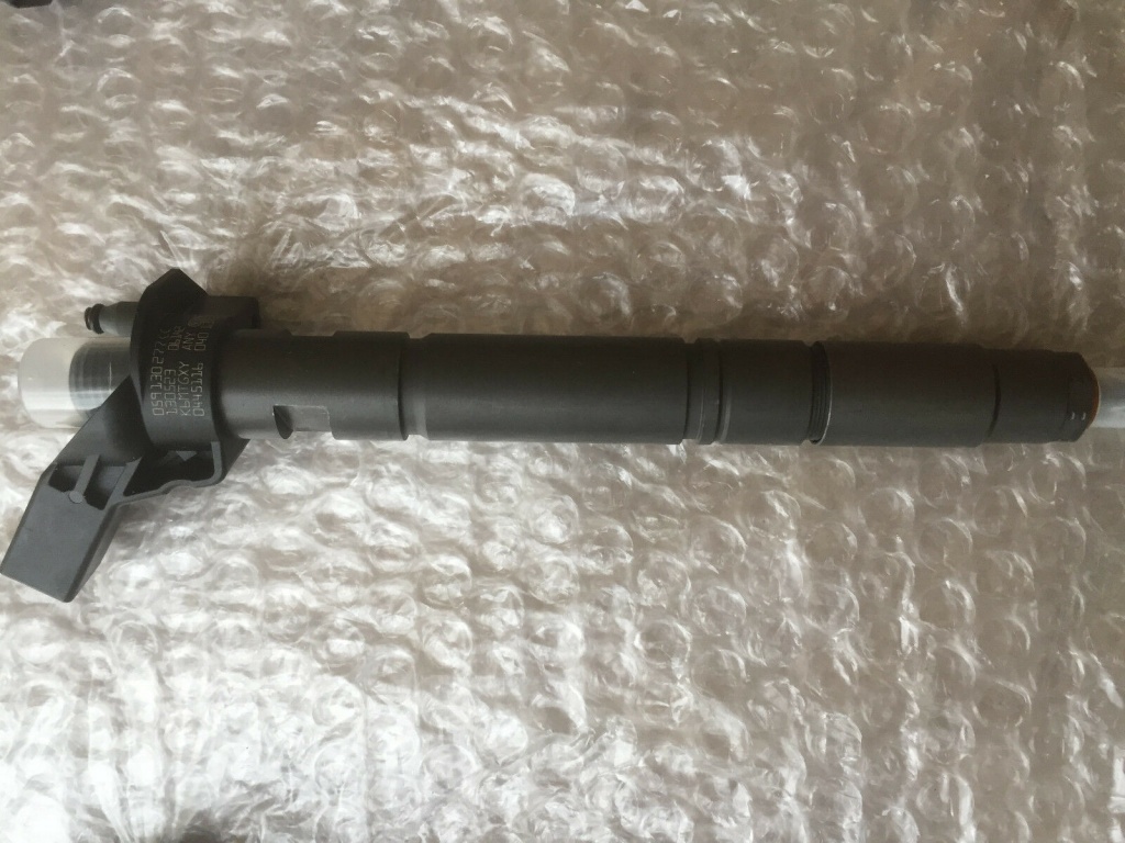 Injector Audi A7 Sportback 3.0TDi 245cp CDUD cod piesa : 059130277cc