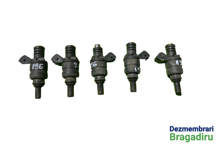 Injector benzina BMW Seria 5 E39 [1995 - 2000] Sedan 4-usi 523i MT (170 hp) SE 2.5