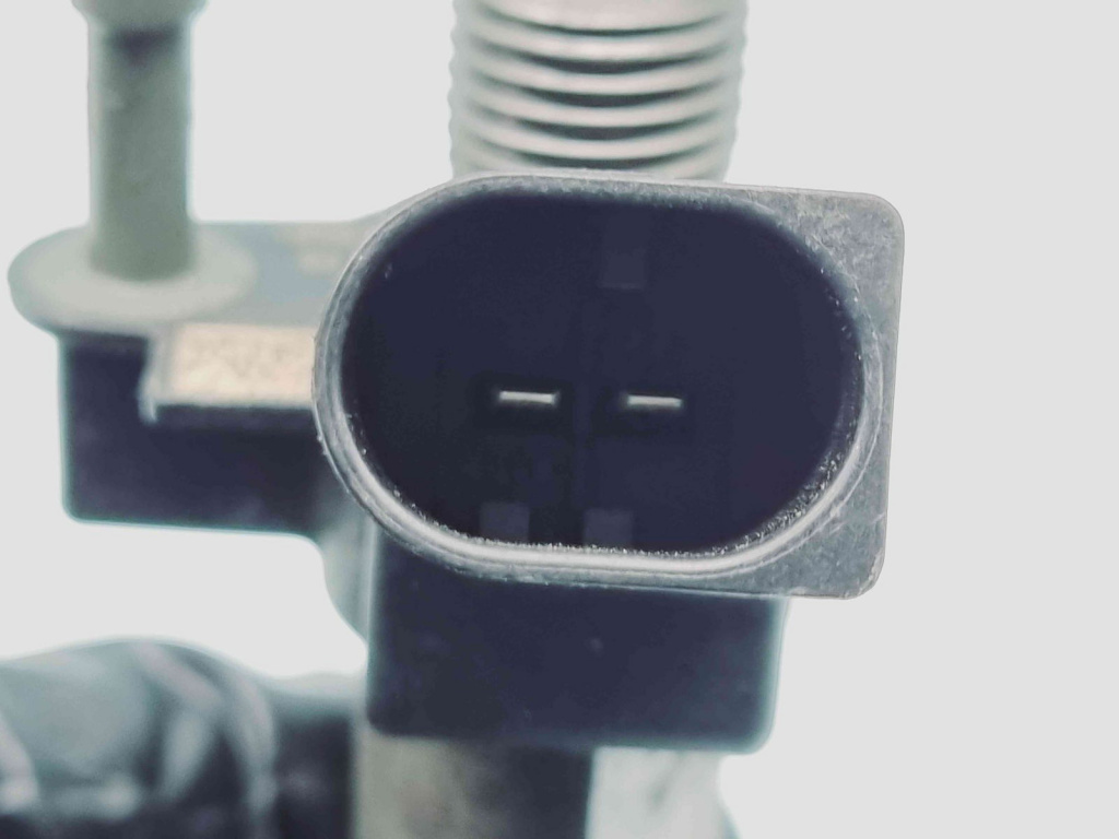 Injector Bmw 3 (F30) [Fabr 2012-2017] 7823461 0445117030 3.0