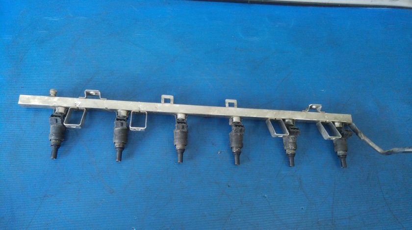 Injector bmw e46 2.2 b 1427240 1437442