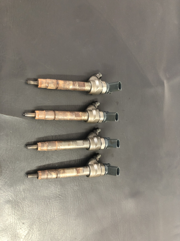 Injector BMW F25 sedan 2013 (7810702)